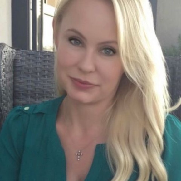 Meet your Posher, Anna - Picture 1 of 1